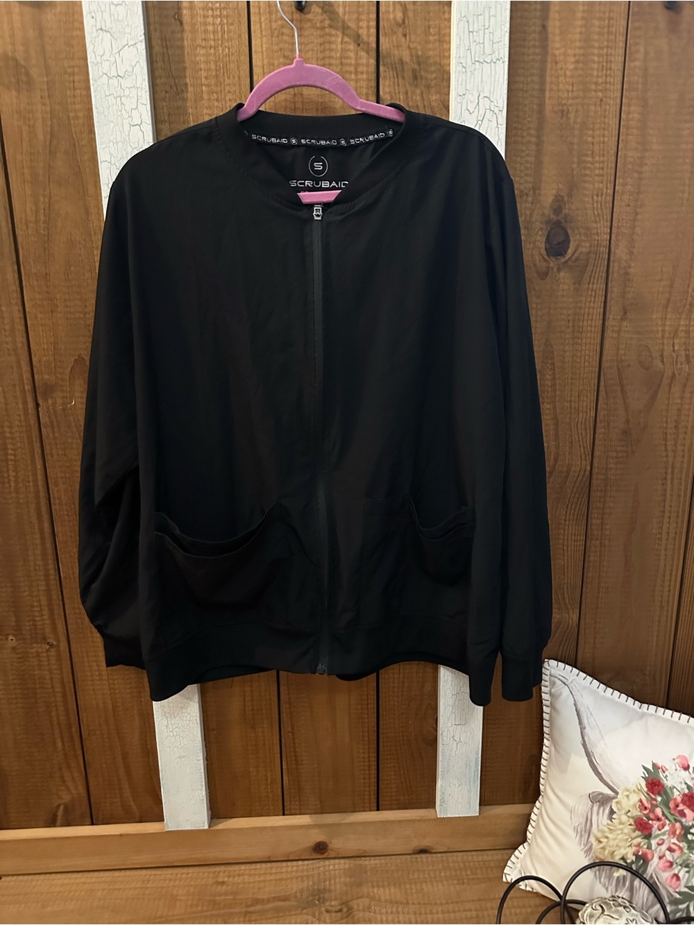 ScrubAid Women's Black Zip Utility Jacket